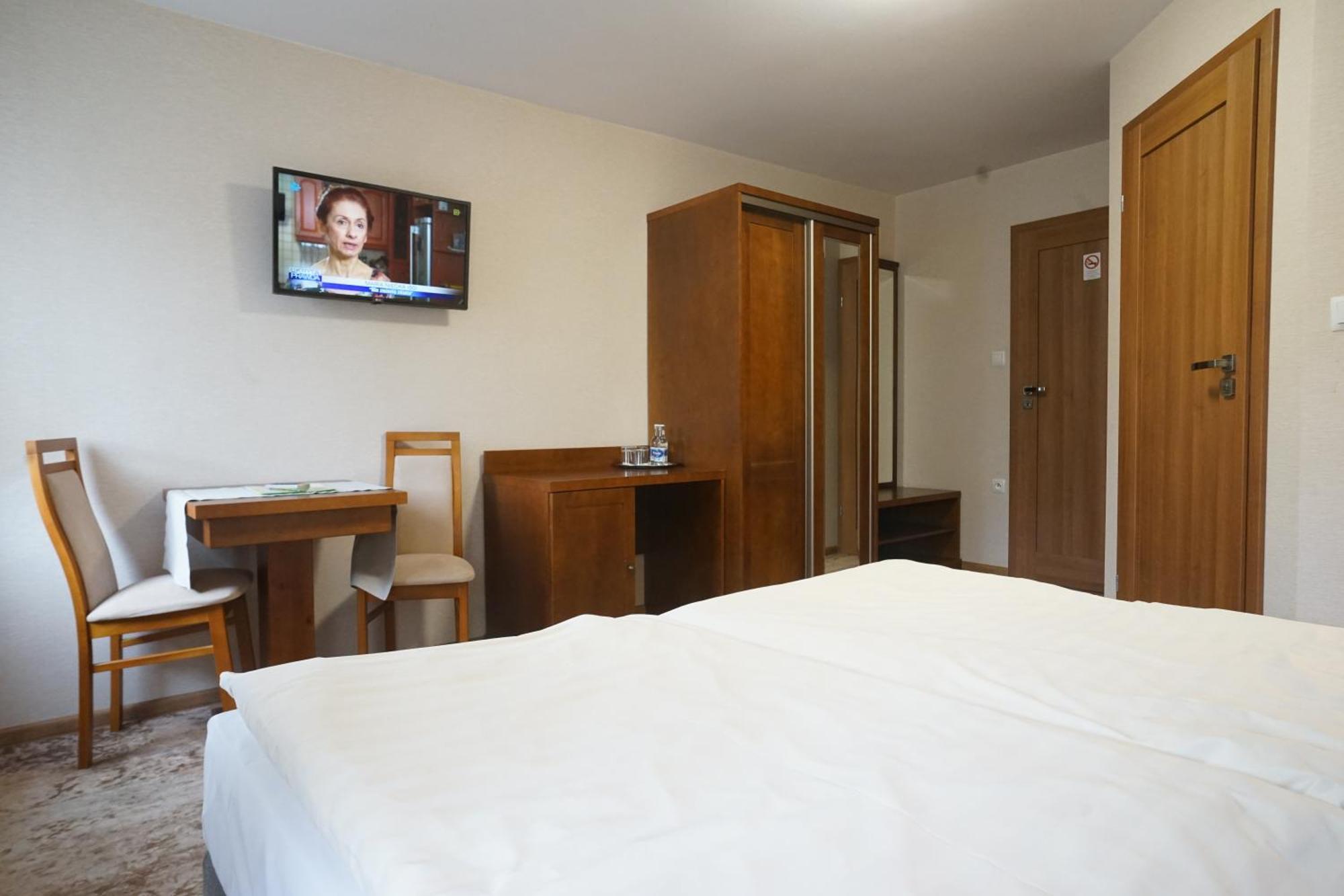 Hotel Alexandra Olesno Eksteriør bilde